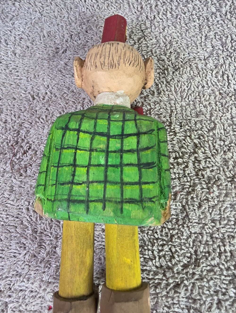 Handcrafted Folk Art Green Wooden Figurine Pair with Red Bow Ties - Picture 5 of 16